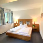 Apart-pension Wesenauerhof 4* フシュル・アム・ゼー