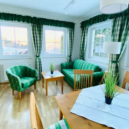 Apart-pension Wesenauerhof Guest house