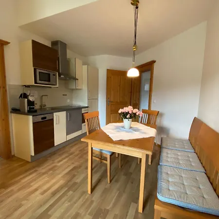 Guest house Apart-pension Wesenauerhof Fuschl am See