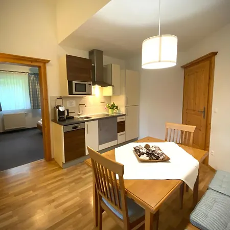 Apart-pension Wesenauerhof 4*