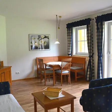 Πανσιόν Apart-pension Wesenauerhof 4*
