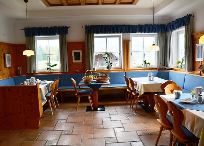Apart-pension Wesenauerhof ゲストハウス 4*